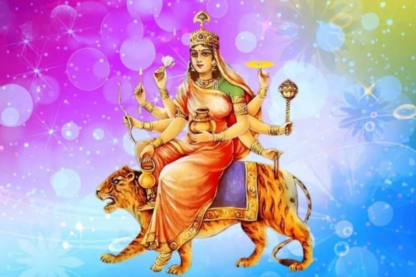 नवरात्रको तेस्रो दिन : चन्द्रघण्टा देवीको विशेष पूजा गरिँदै